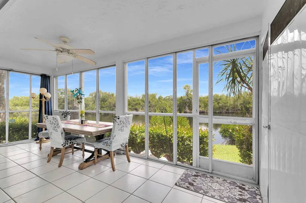 1385 Mainsail Drive Naples FL 34114