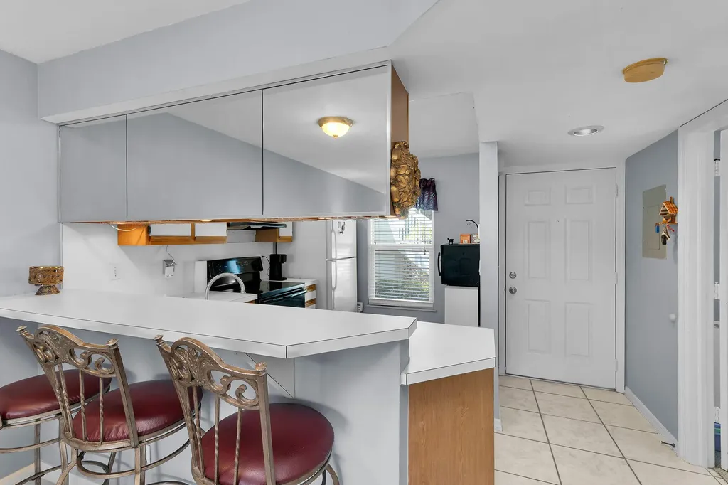 1385 Mainsail Drive Naples FL 34114