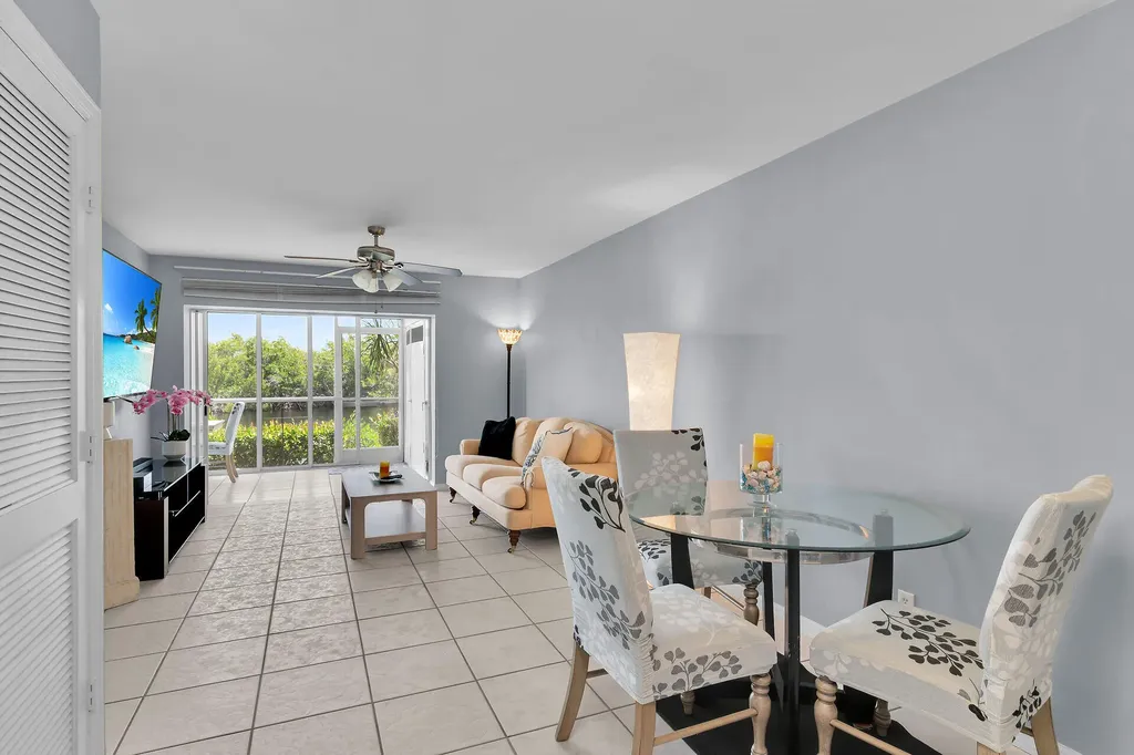 1385 Mainsail Drive Naples FL 34114