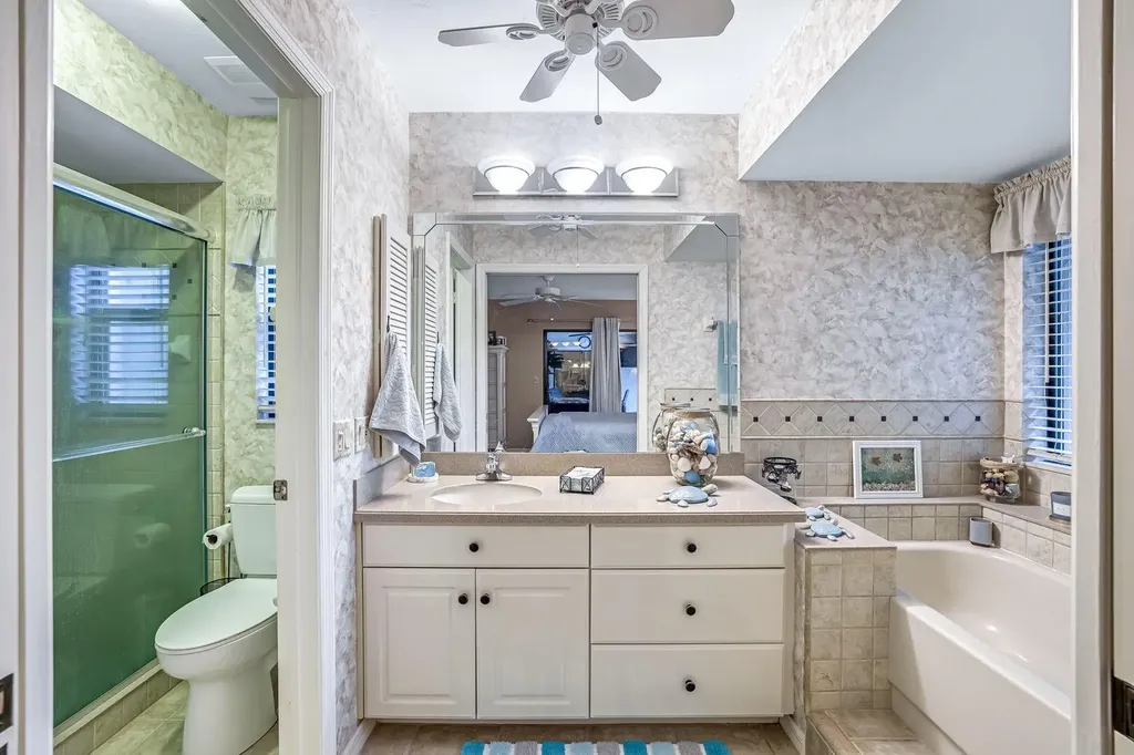 3097 Round Table Lane Naples FL 34112