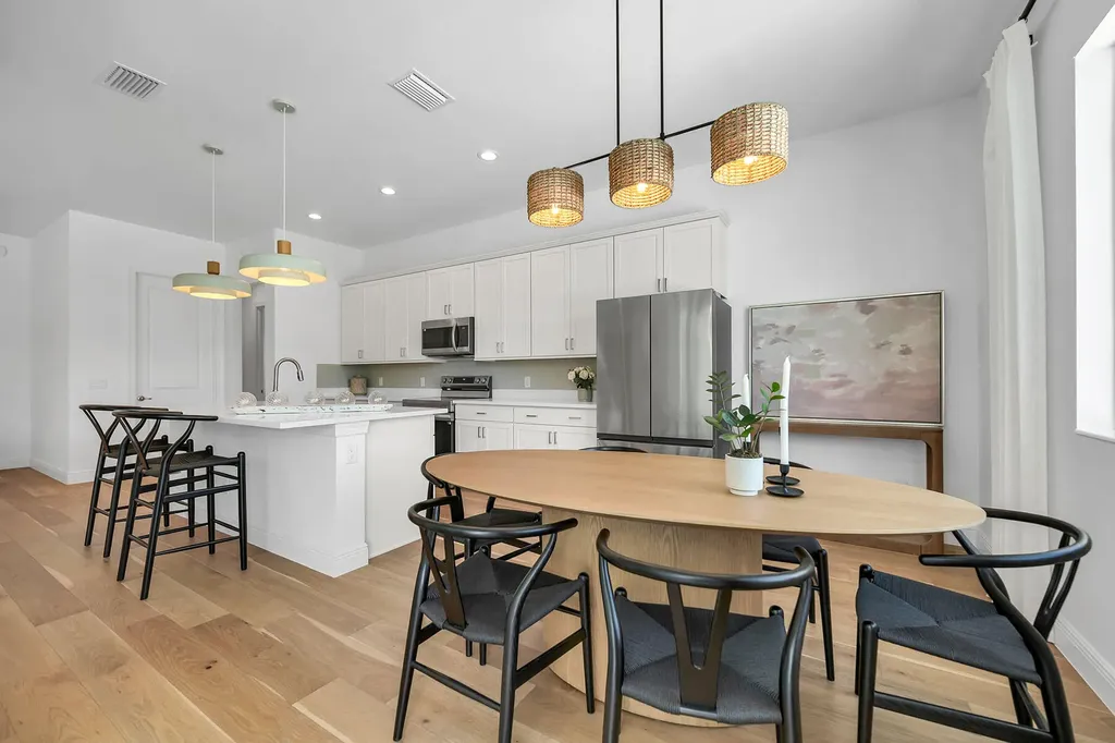 4584 W Alhambra Circle Naples FL 34103