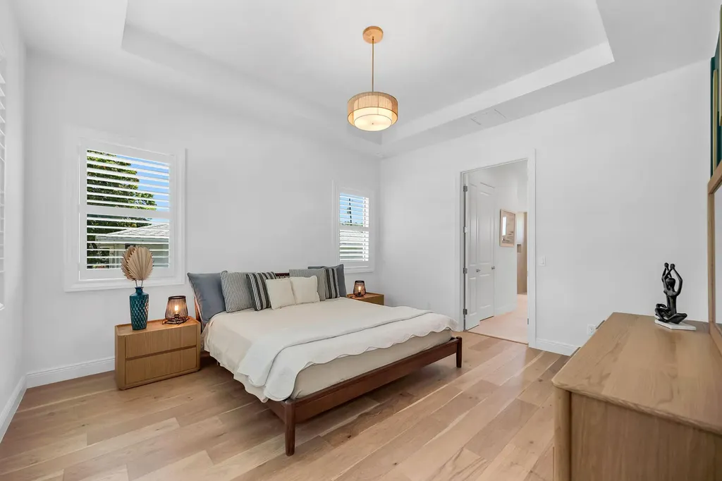 4584 W Alhambra Circle Naples FL 34103