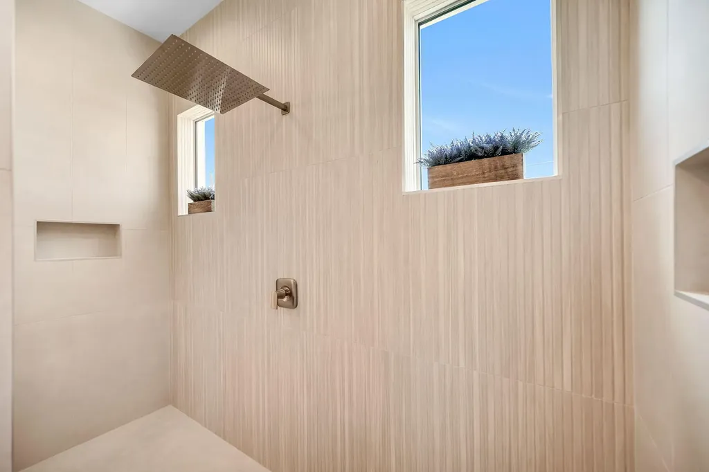 4584 W Alhambra Circle Naples FL 34103