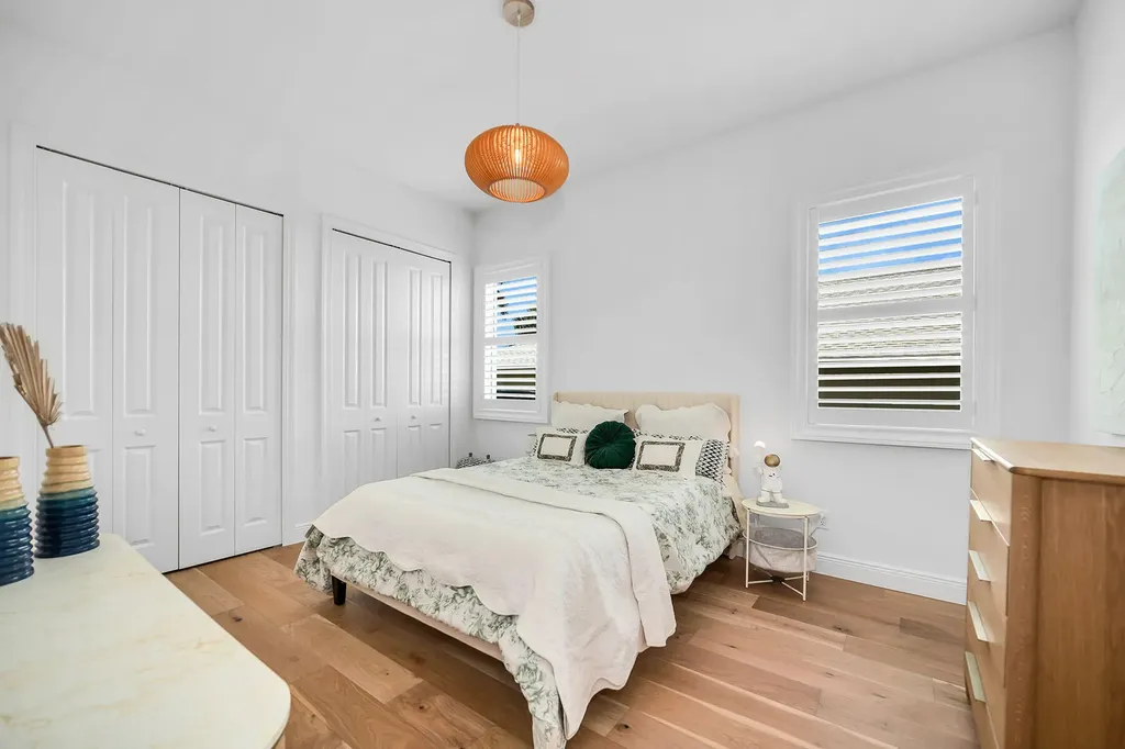 4584 W Alhambra Circle Naples FL 34103