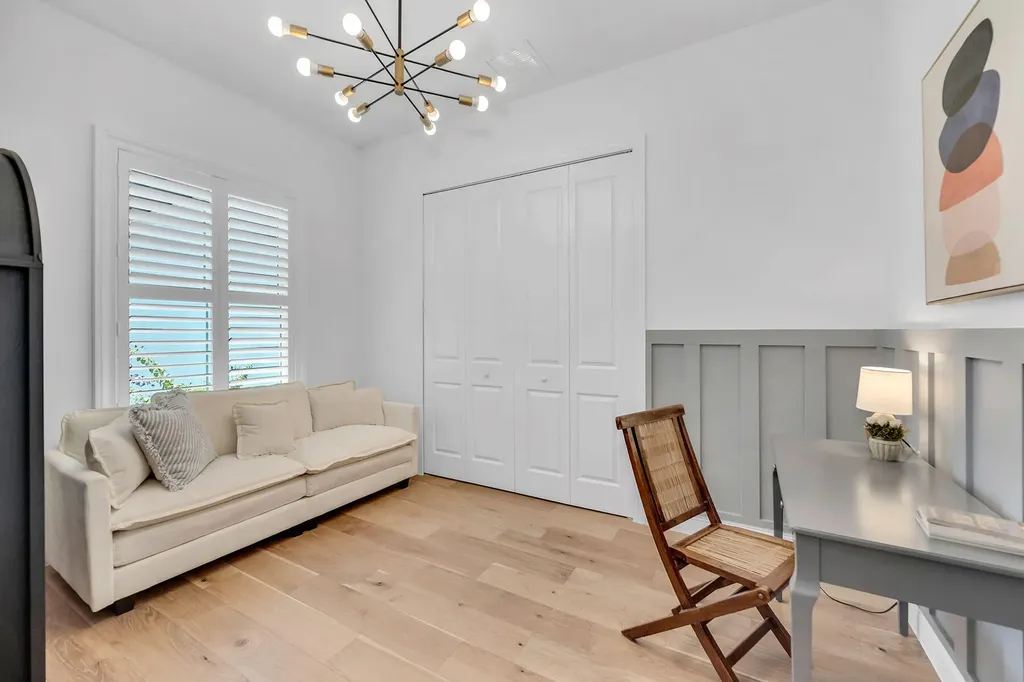 4584 W Alhambra Circle Naples FL 34103