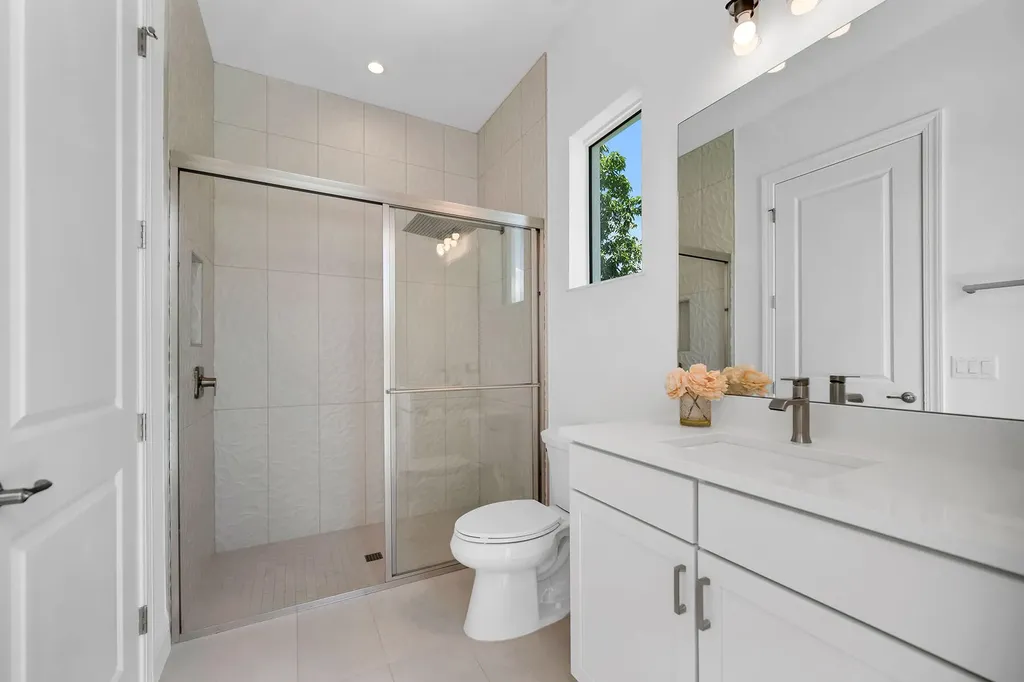 4584 W Alhambra Circle Naples FL 34103