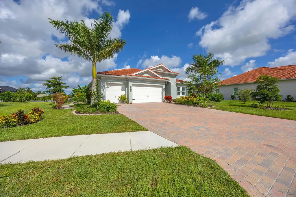 18652 Royal Hammock Boulevard Naples FL 34114