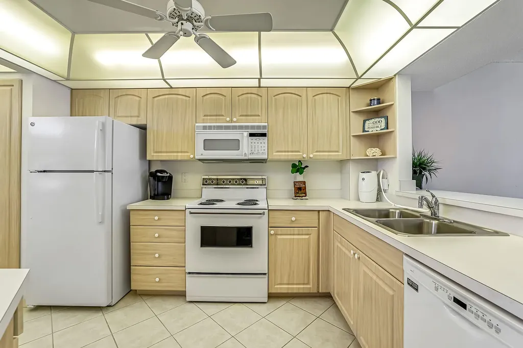 260 Seaview Court Marco Island FL 34145