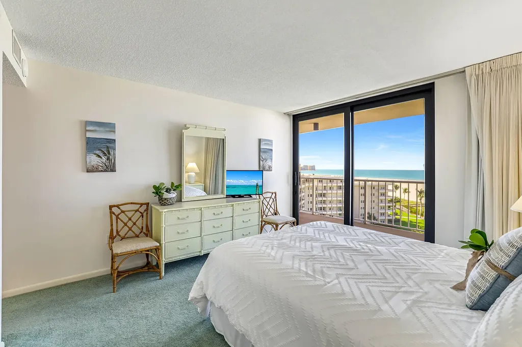 260 Seaview Court Marco Island FL 34145