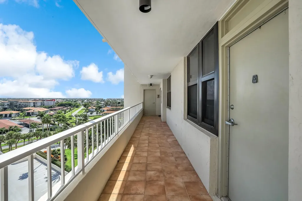 260 Seaview Court Marco Island FL 34145