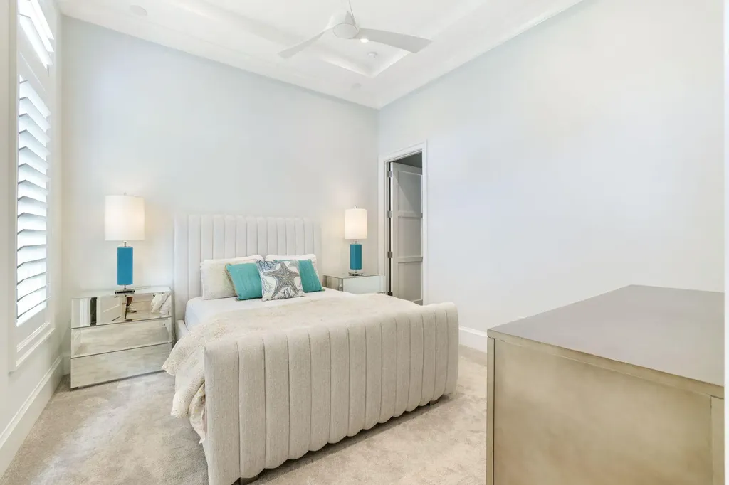 9937 Montiano Drive Naples FL 34113