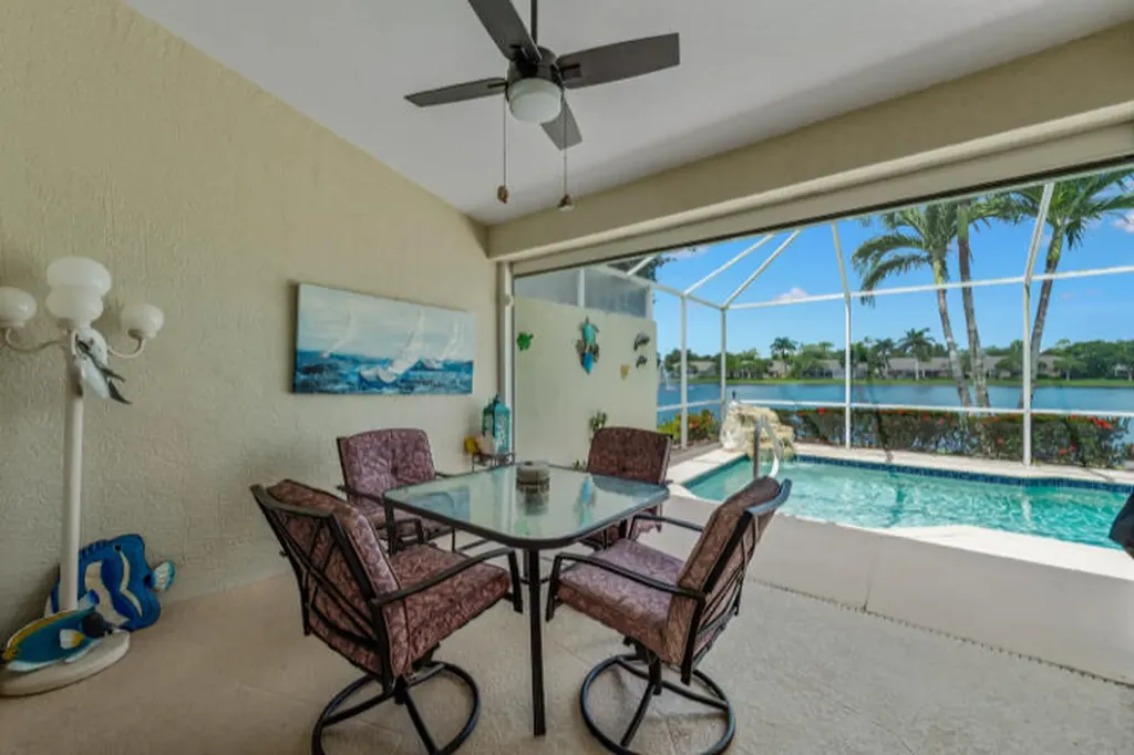 5803 Greenwood Circle Naples FL 34112