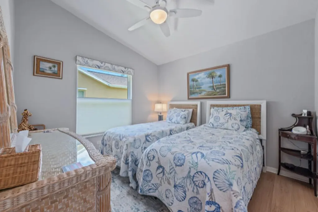 5803 Greenwood Circle Naples FL 34112