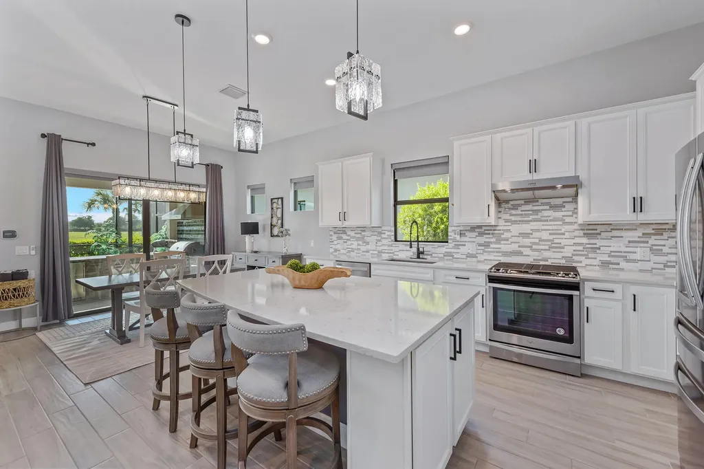 2740 Amaranda Court Naples FL 34114