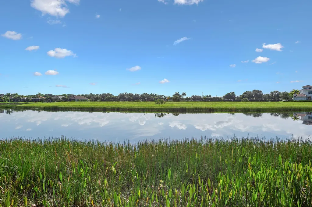 2740 Amaranda Court Naples FL 34114