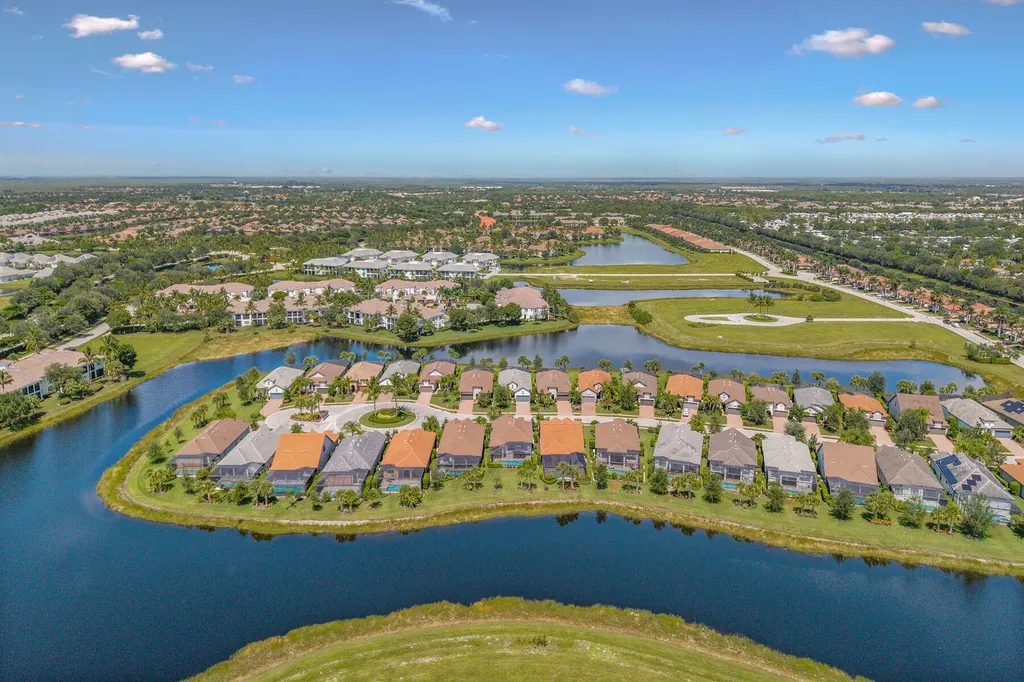 2740 Amaranda Court Naples FL 34114