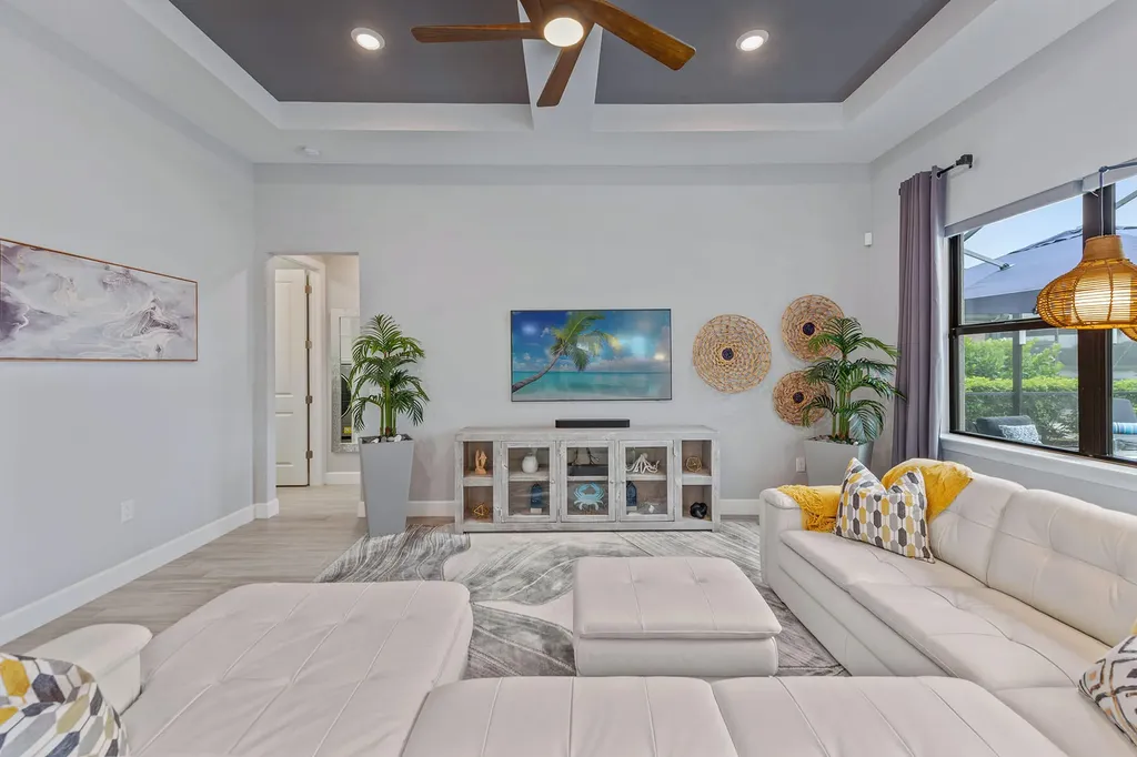 2740 Amaranda Court Naples FL 34114