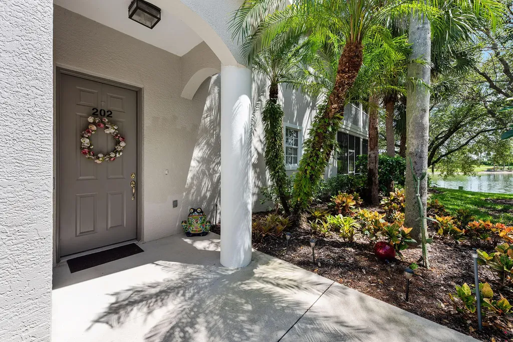 4710 Shinnecock Hills Court Naples FL 34112