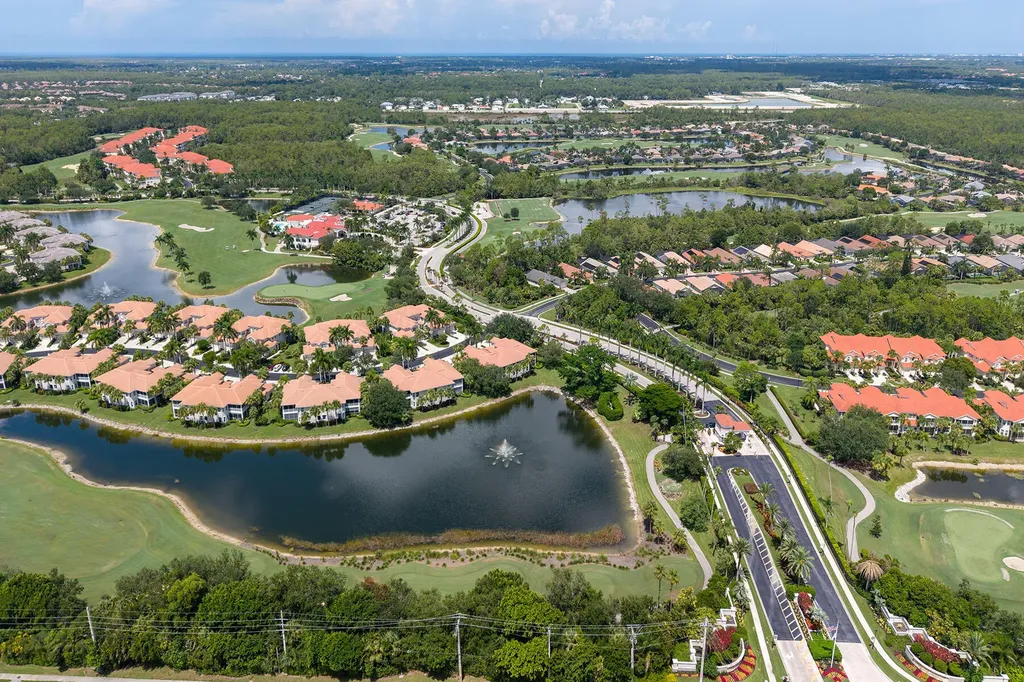 4710 Shinnecock Hills Court Naples FL 34112