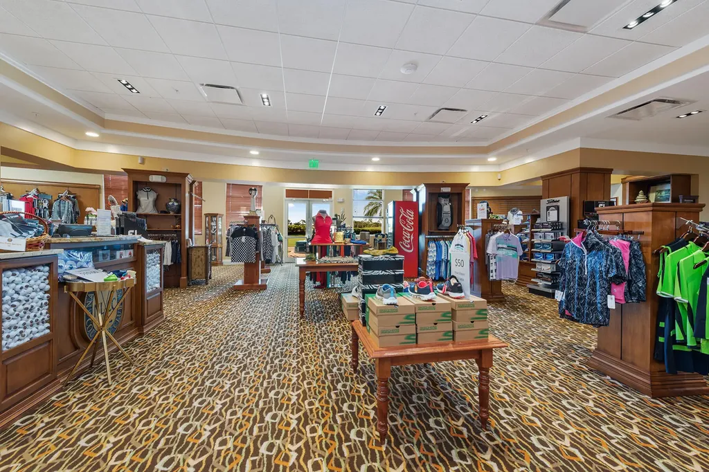 4710 Shinnecock Hills Court Naples FL 34112