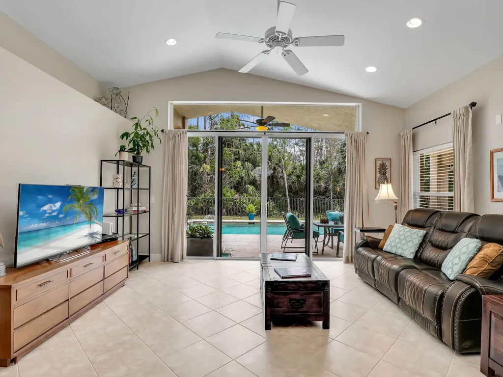 2446 Butterfly Palm Drive Naples FL 34119