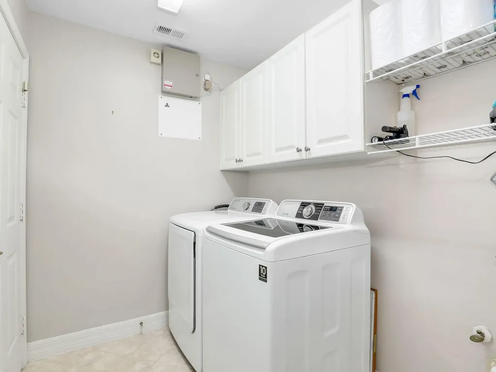 2446 Butterfly Palm Drive Naples FL 34119