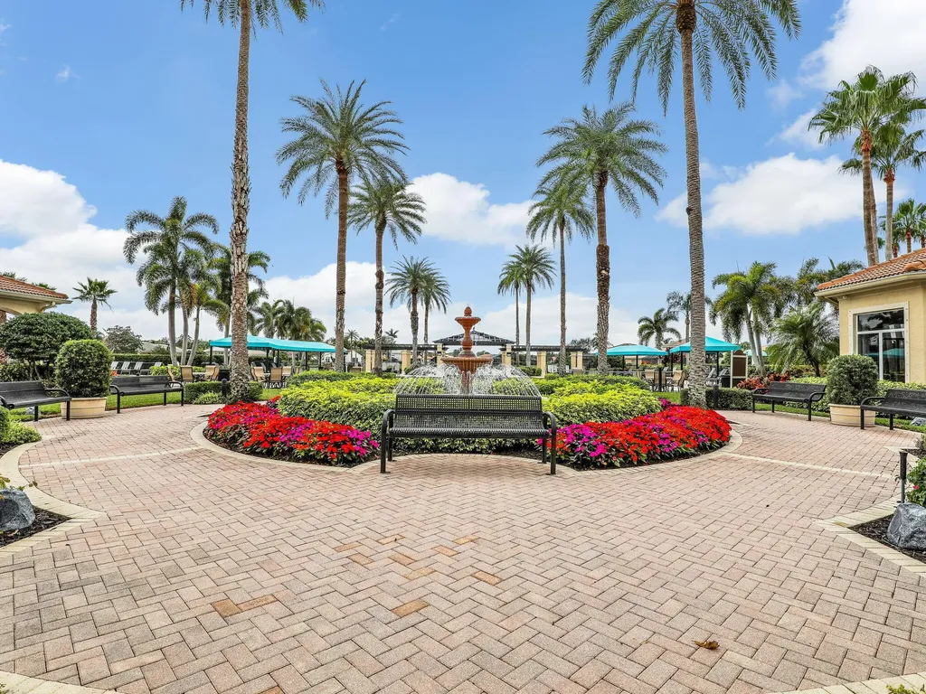 2446 Butterfly Palm Drive Naples FL 34119