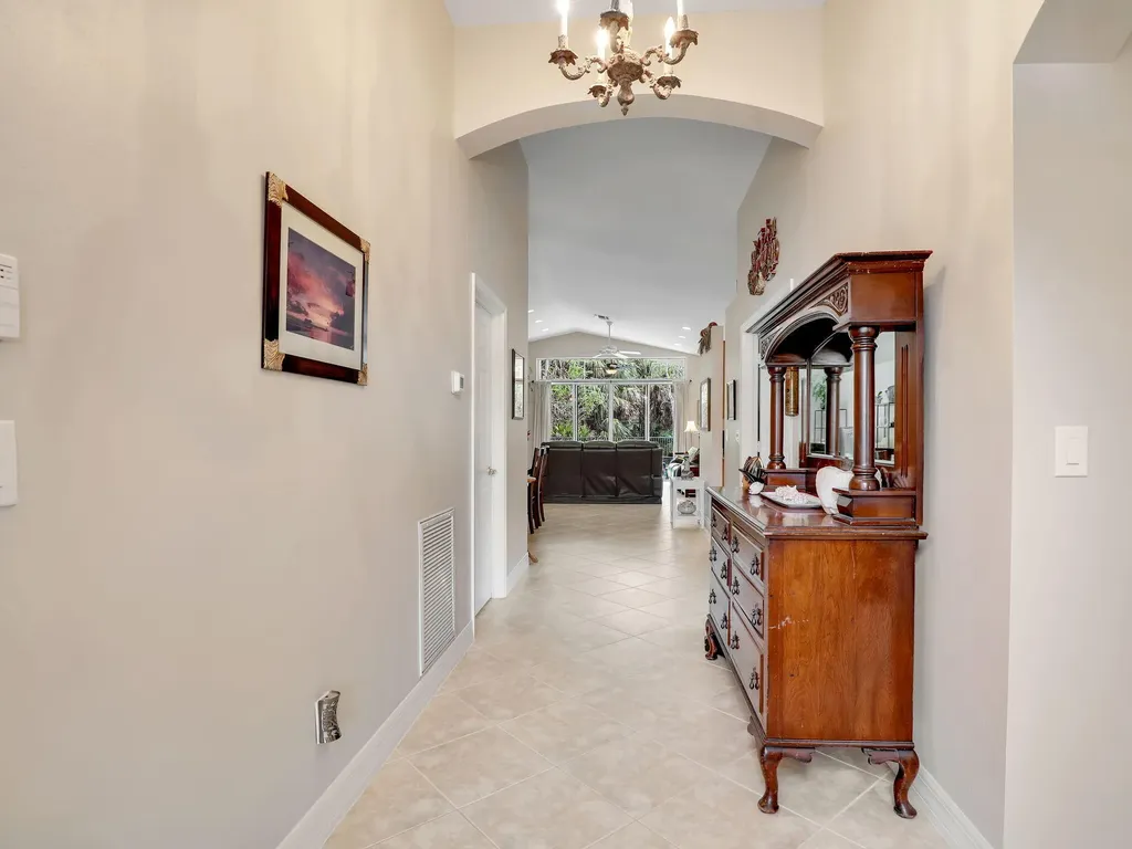 2446 Butterfly Palm Drive Naples FL 34119