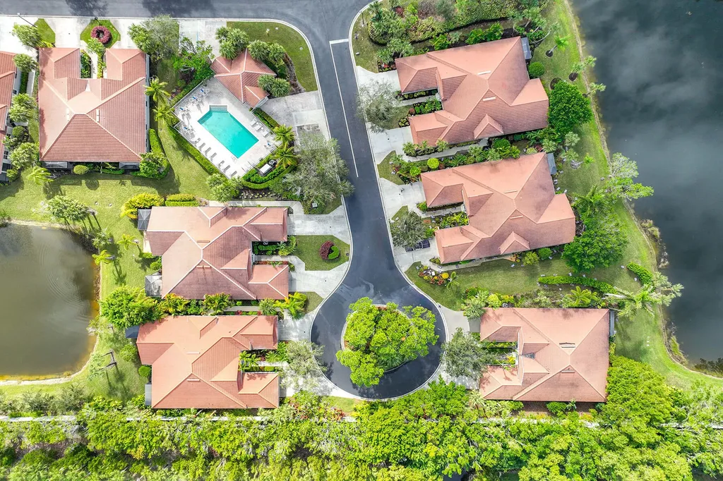 8460 Bent Creek Court Naples FL 34114