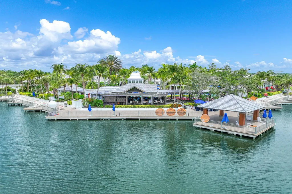 8460 Bent Creek Court Naples FL 34114