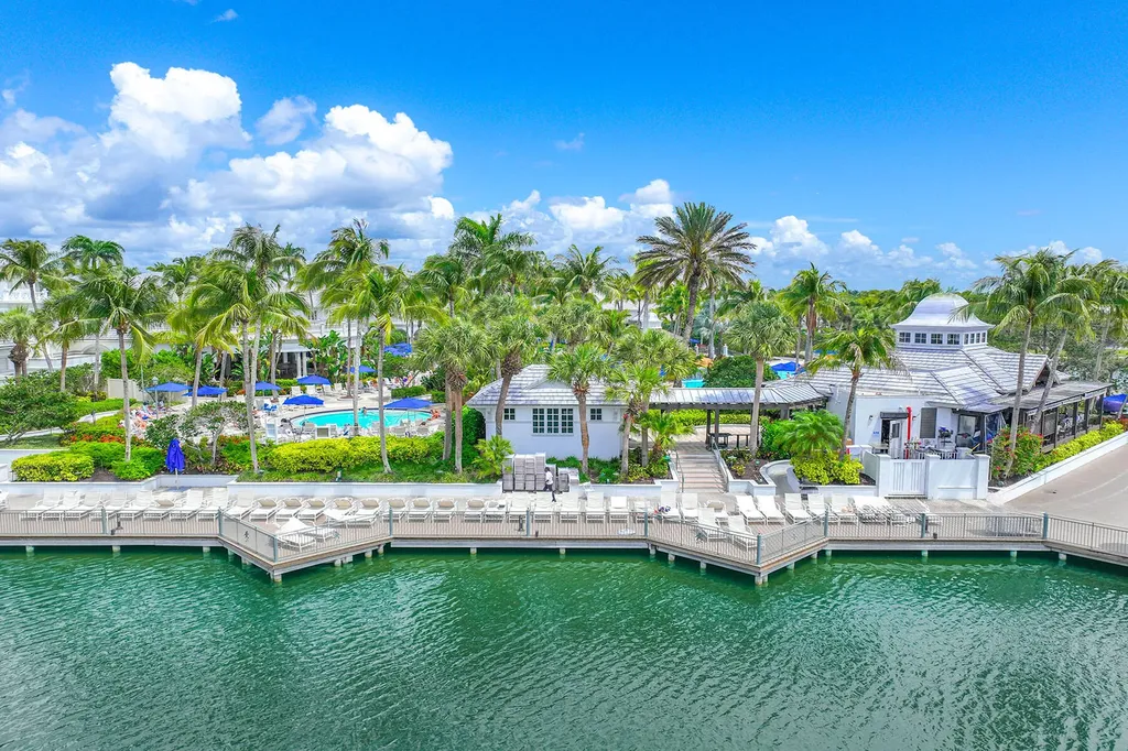 8460 Bent Creek Court Naples FL 34114