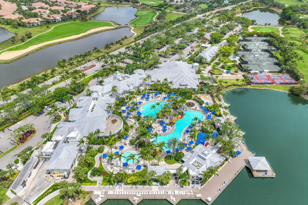 8460 Bent Creek Court Naples FL 34114