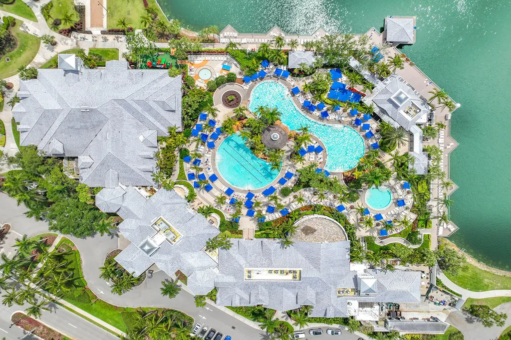 8460 Bent Creek Court Naples FL 34114