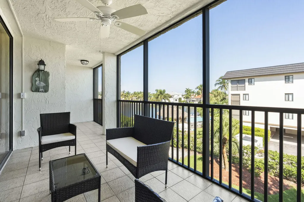 838 W Elkcam Circle Marco Island FL 34145