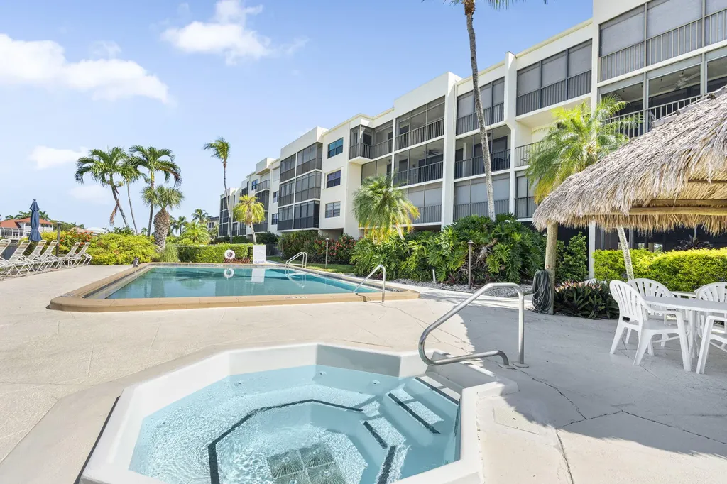 838 W Elkcam Circle Marco Island FL 34145