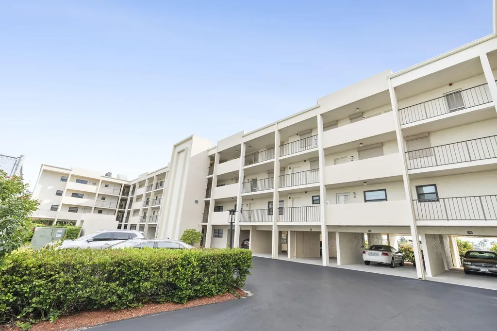 838 W Elkcam Circle Marco Island FL 34145