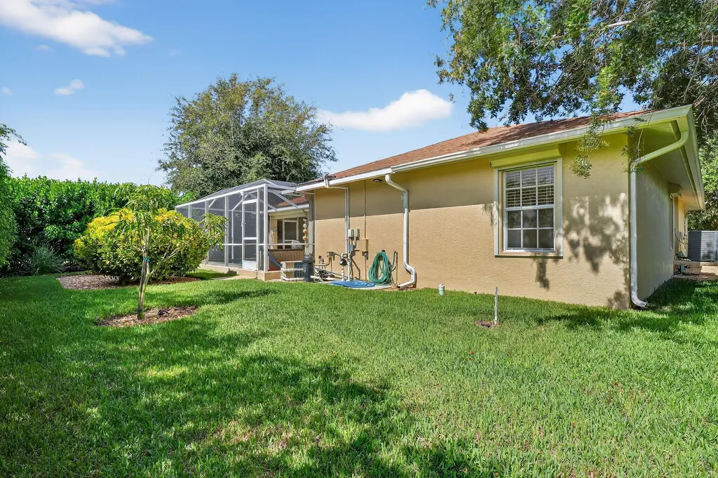 5 Tahiti Road Marco Island FL 34145