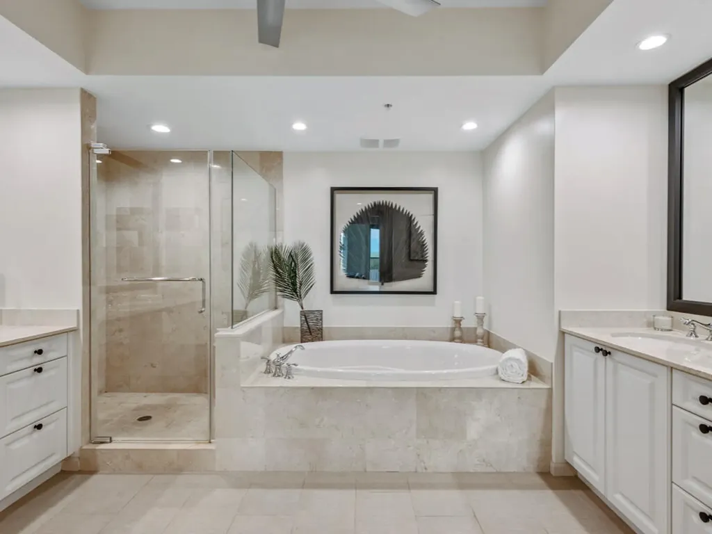 1050 Borghese Lane Naples FL 34114