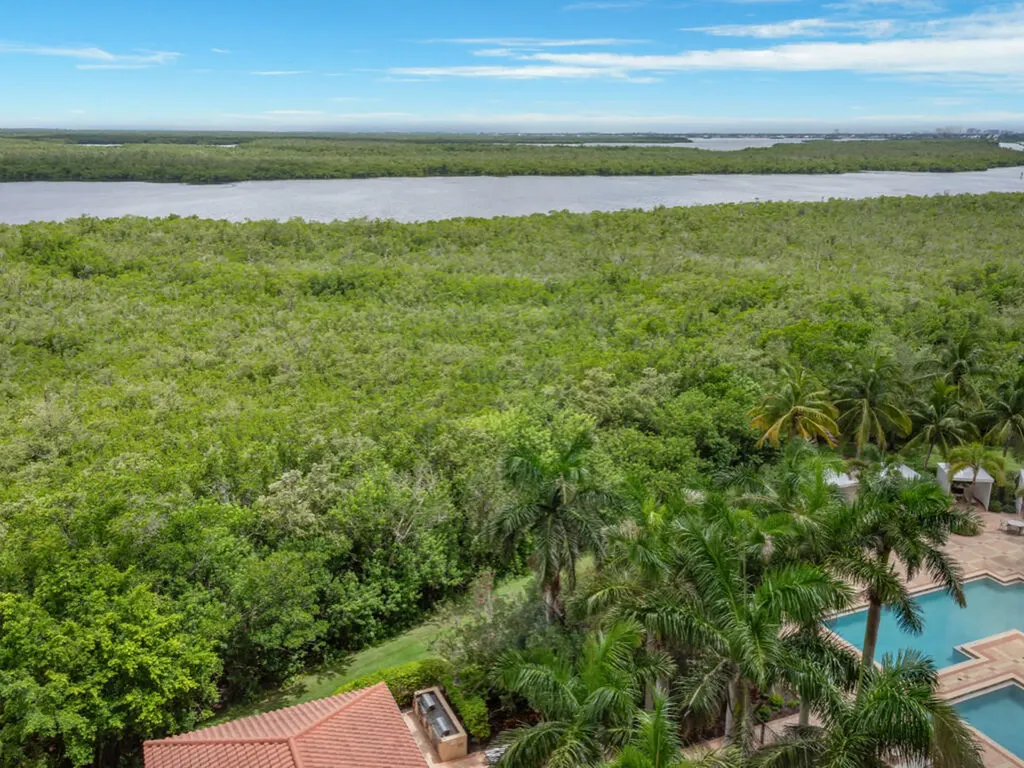 1050 Borghese Lane Naples FL 34114