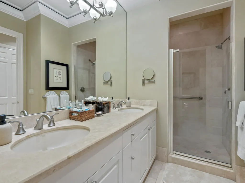 1050 Borghese Lane Naples FL 34114
