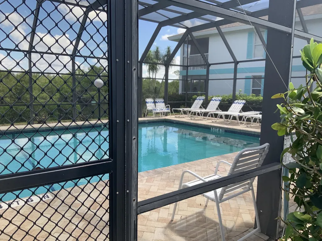 1335 Mainsail Naples FL 34114