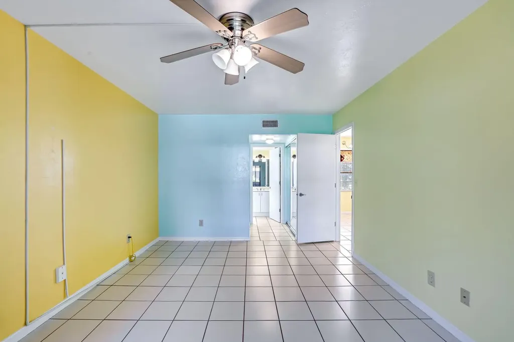 5501 Rattlesnake Hammock Road Naples FL 34113