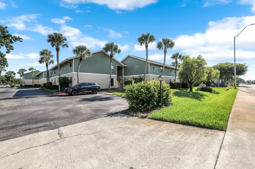 5501 Rattlesnake Hammock Road Naples FL 34113