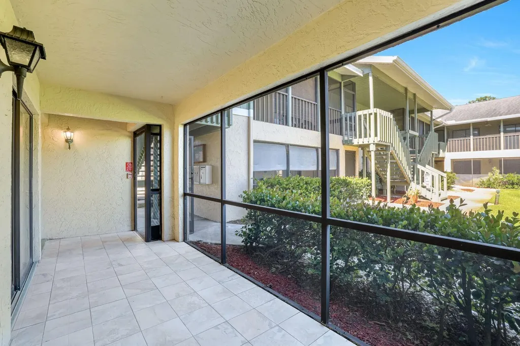 5501 Rattlesnake Hammock Road Naples FL 34113