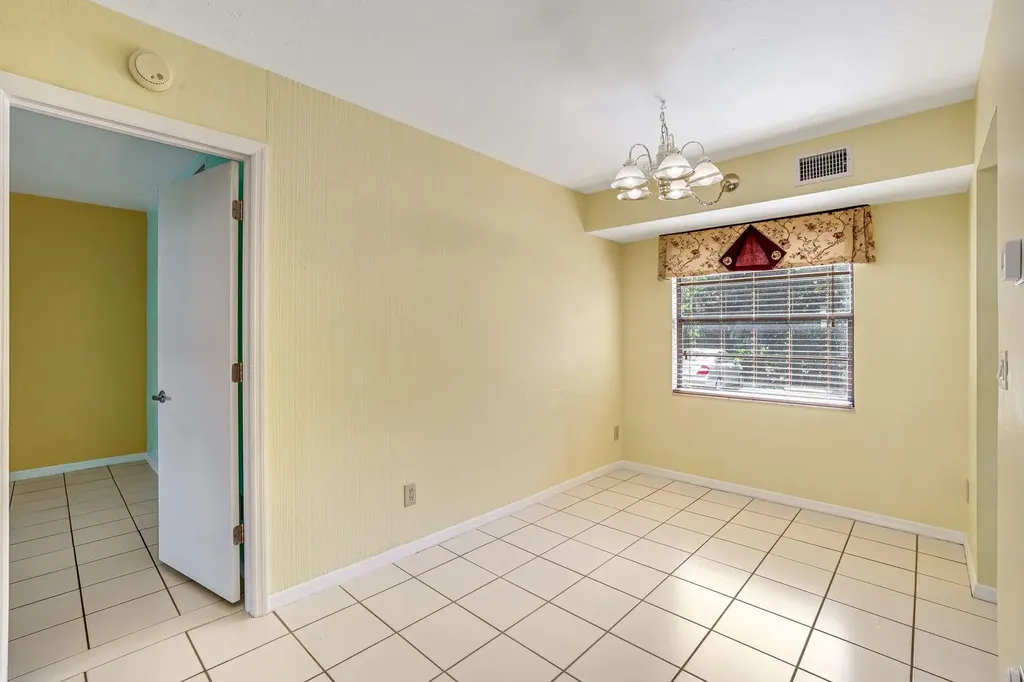 5501 Rattlesnake Hammock Road Naples FL 34113