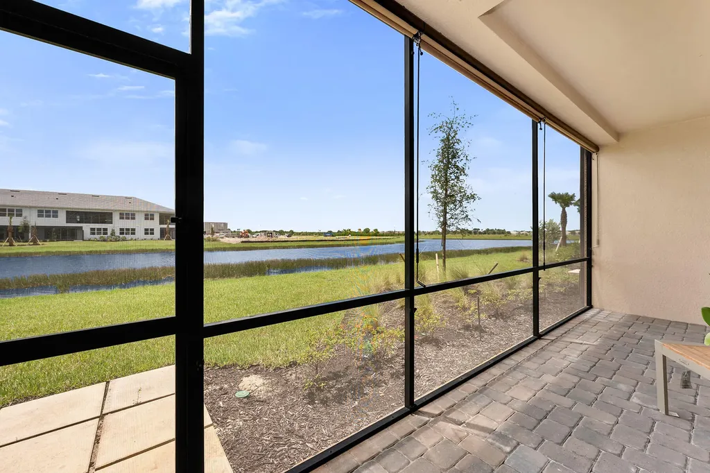 15328 Lucerna Street Naples FL 34114