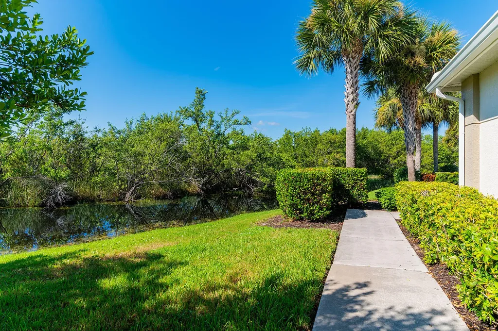4650 Hawks Nest Way Naples FL 34114