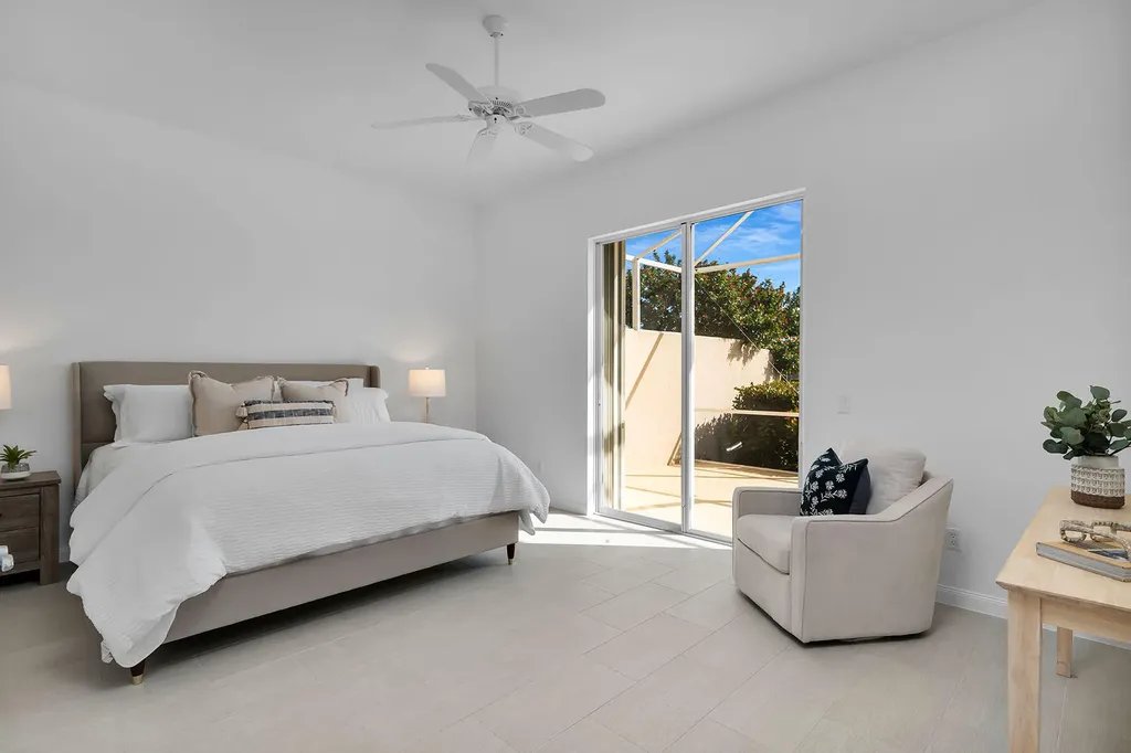 3850 Huelva Court Naples FL 34109