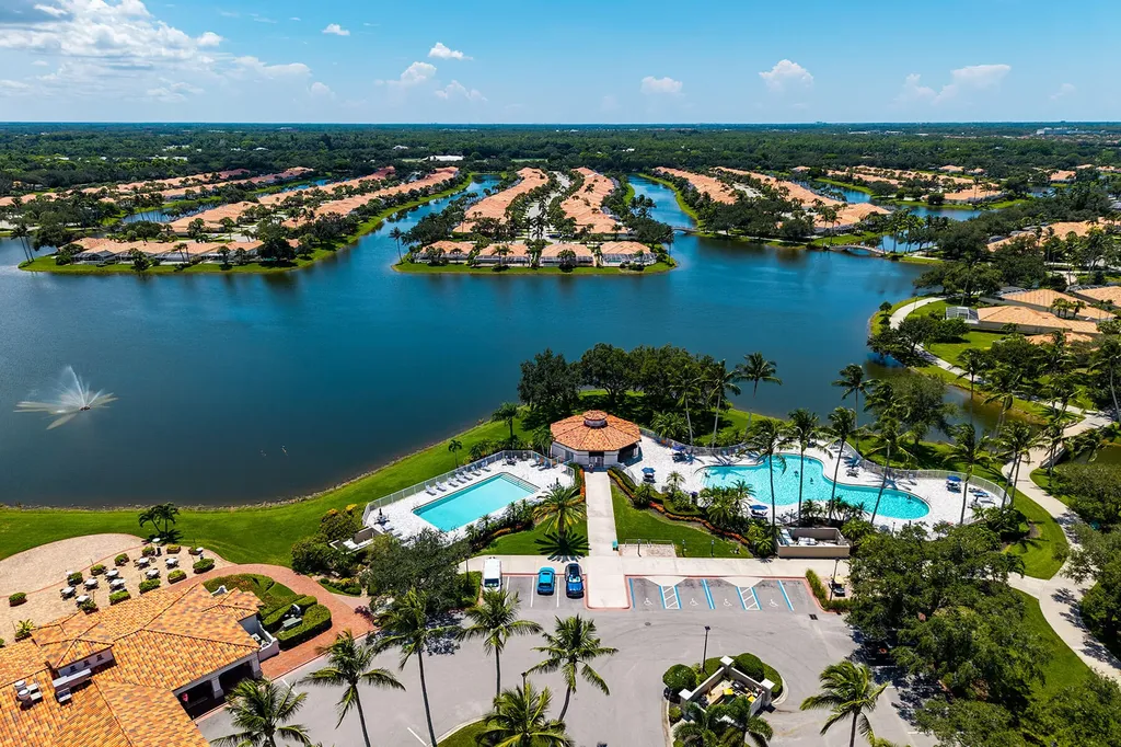 3850 Huelva Court Naples FL 34109