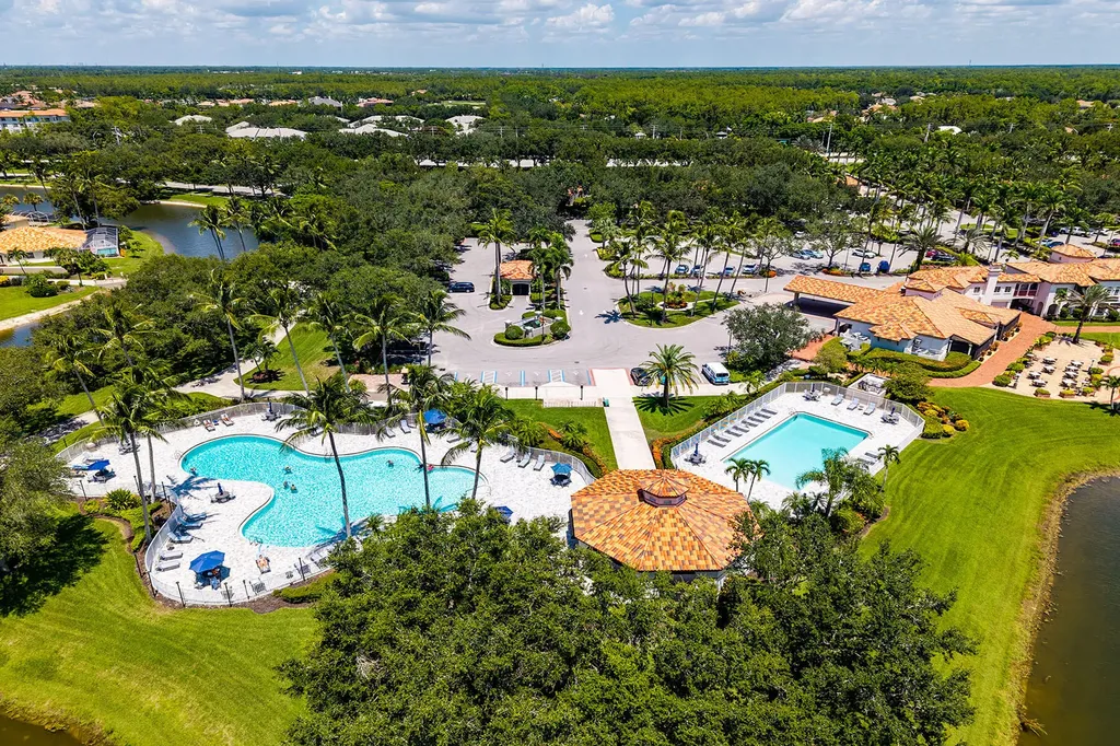 3850 Huelva Court Naples FL 34109